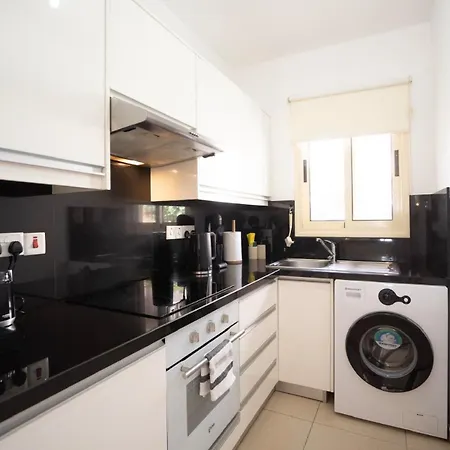 Casa Frida Townhouse Mit Grosser Poollandschaft بيت للعطل