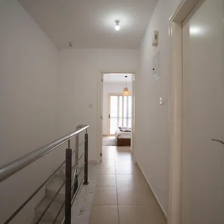 Casa Frida Townhouse Mit Grosser Poollandschaft بيت للعطل *